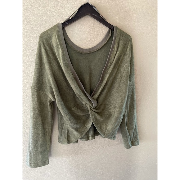 🆕Olive mineral wash back twist top - Picture 6 of 6